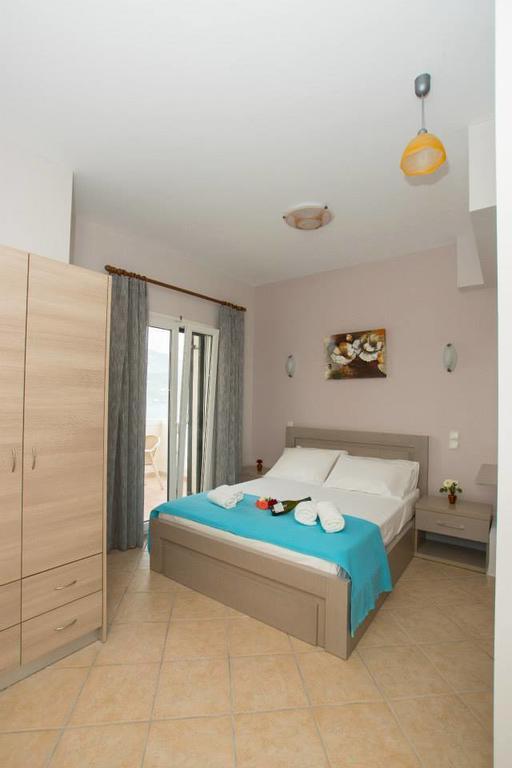 Blue Bay Apartments Sívota Kamer foto